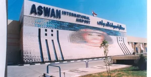 المطارات